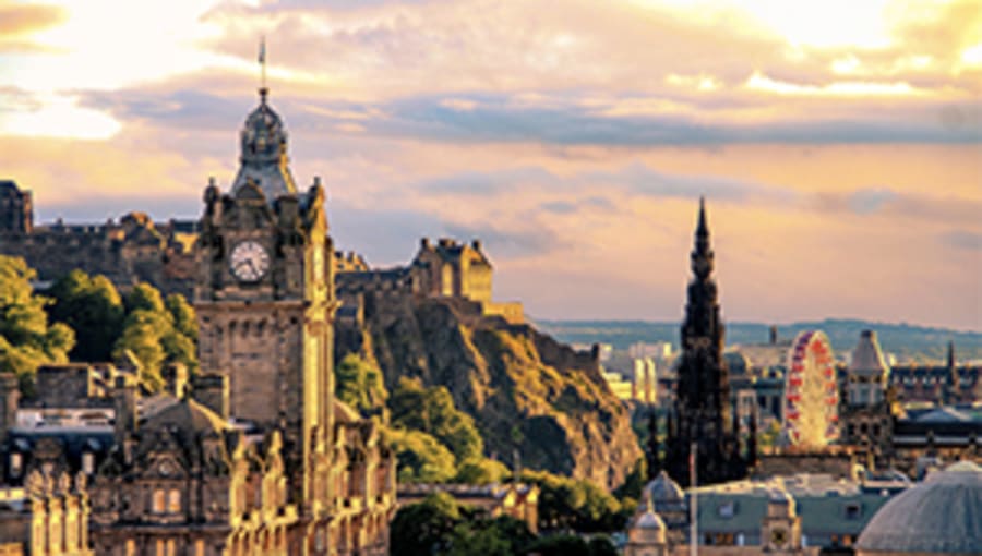 Got wanderlust? Study abroad with AIFS in Scotland.