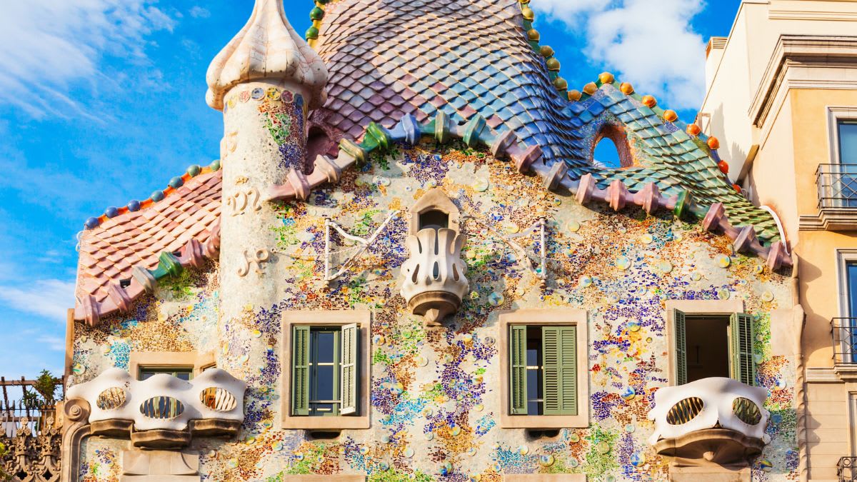 New Program! Study Visual Arts and Design Abroad in Barcelona New Program! Study Visual Arts and Design Abroad in Barcelona