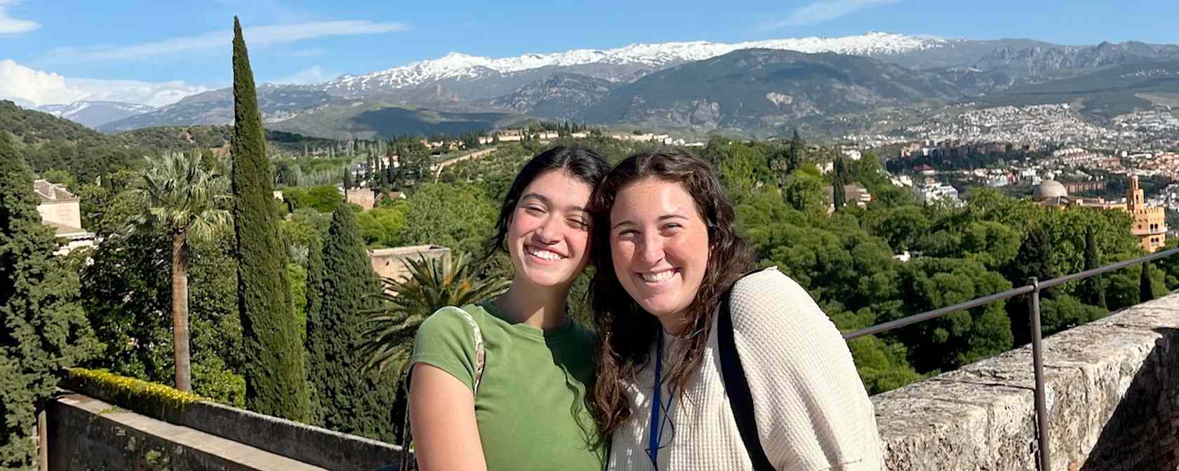 AIFS Abroad May Term students in Granada, Spain.