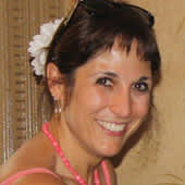 Teresa Menna headshot.