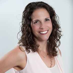 Amy Wilson headshot.