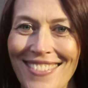 Sinéad Sheehan headshot.