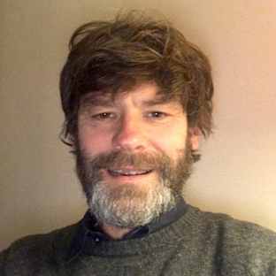 Peter Ballagh headshot.