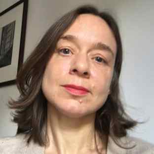 Jane Downs headshot.